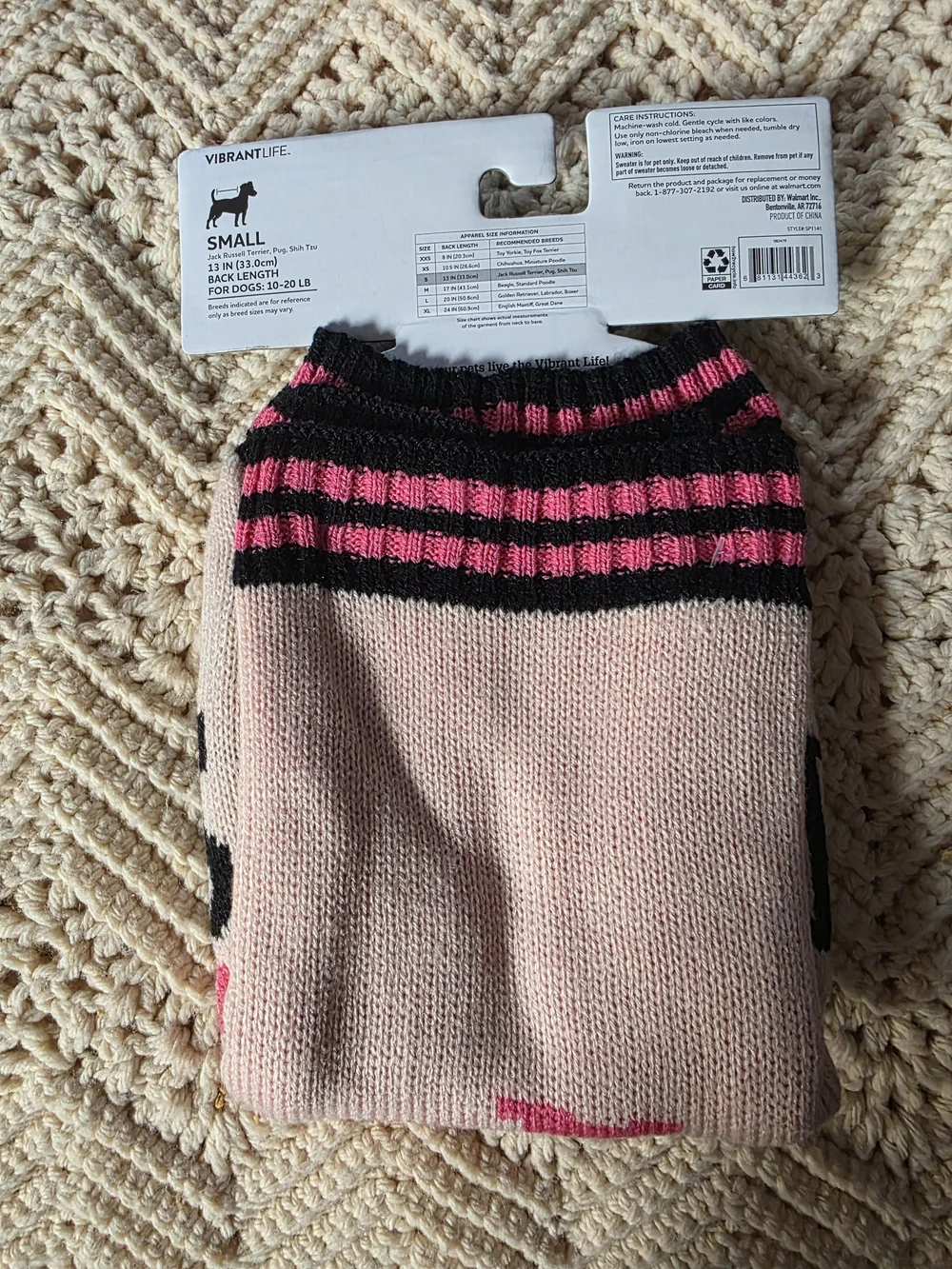 Vibrant soft knit